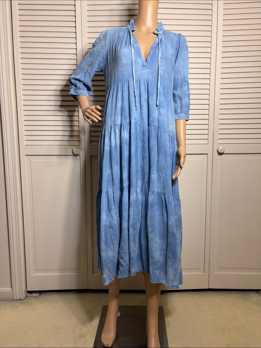 Honorine Light Blue Tie Dye Tie-Neck Tiered Midi Dress Small